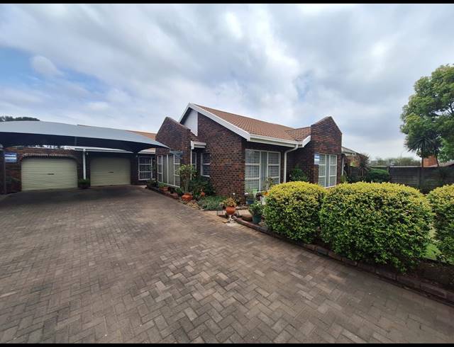 3 BEDROOM HOUSE FOR SALE IN VANDERBIJLPARK SW 2